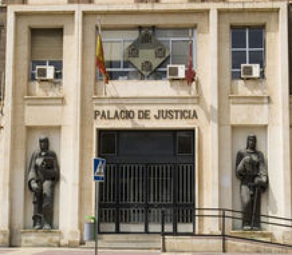 El Tribunal Superior de Justicia (TSJ) de Murcia plantea la mediación intrajudicial para ejecutar los desahucios "de forma más civilizada"